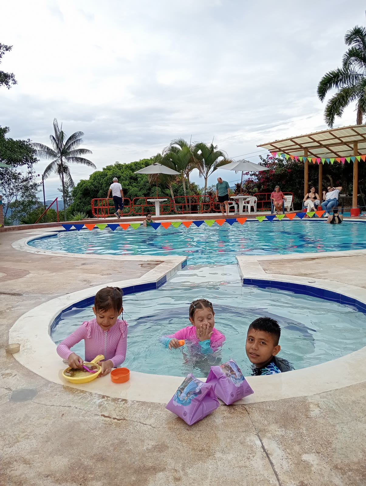Zona de piscina para niños